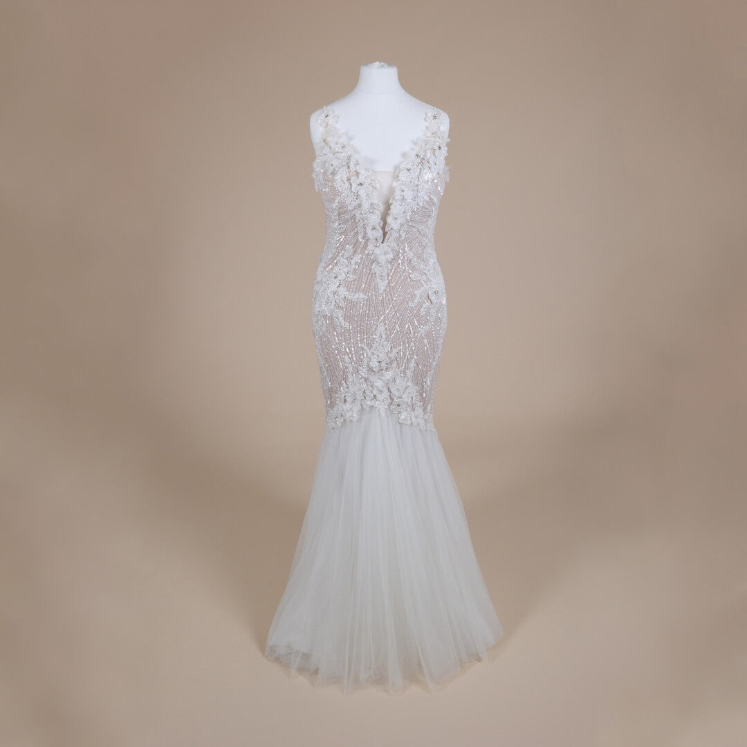 wedding dress clean to sell 